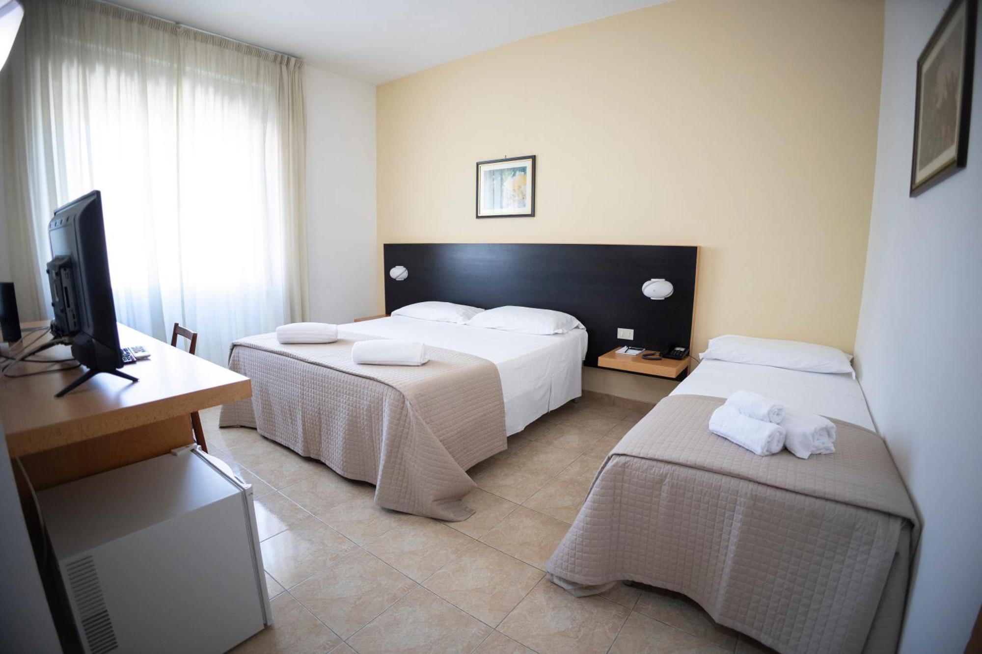 Antum Hotel Benevento Esterno foto