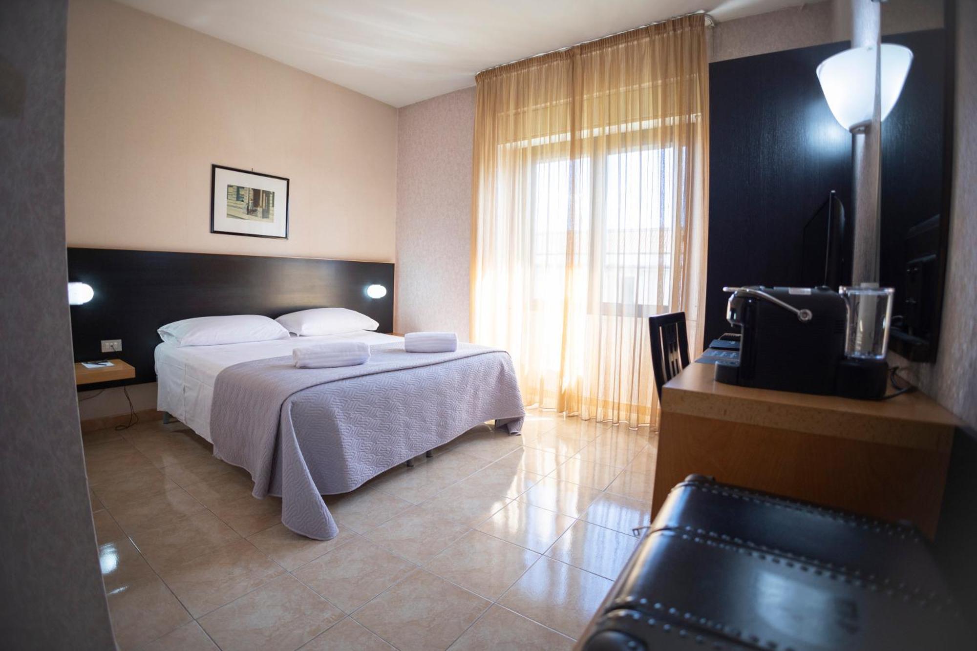 Antum Hotel Benevento Esterno foto